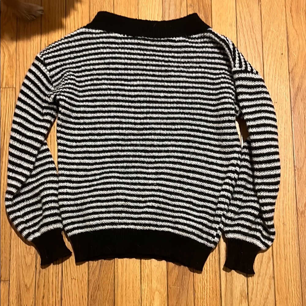 SHEIN Black and White Crew Neck Striped Sweater